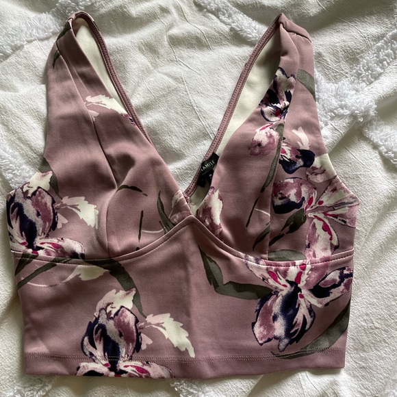 Dynamite Tops - Dynamite crop size M